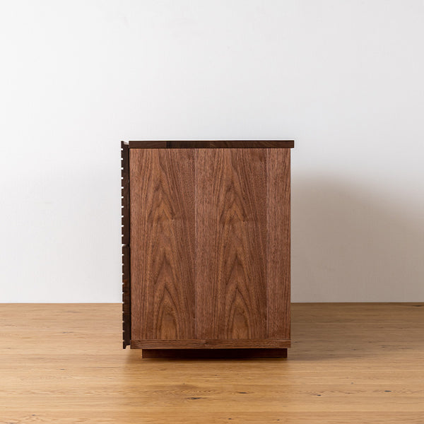 LOW CHEST_SLIT_W1000-1200mm