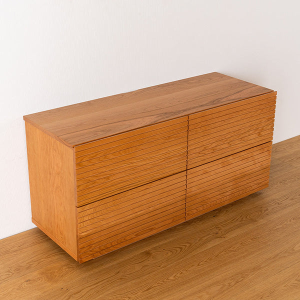 LOW CHEST_SLIT_W1000-1200mm